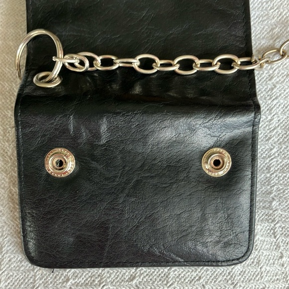 ☠️ Black Trifold Wallet with Skull and Cross ☠️ - Picture 9 of 13